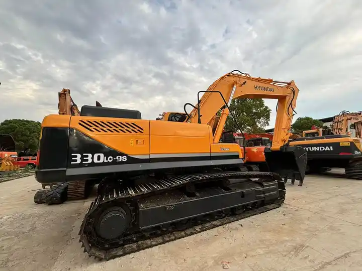 
								Hyundai R300LC-9S full									
