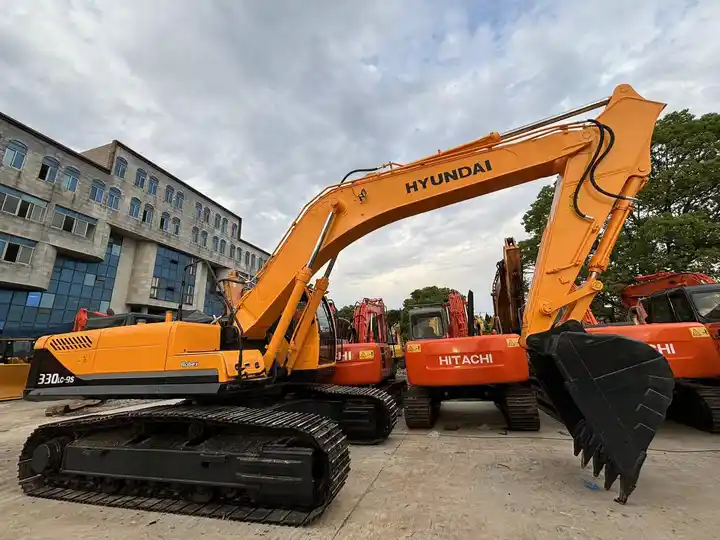 
								Hyundai R300LC-9S full									